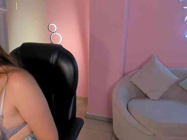 BellaRose webcam