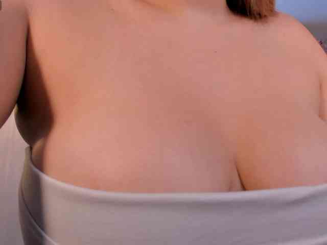 BellaRose webcam