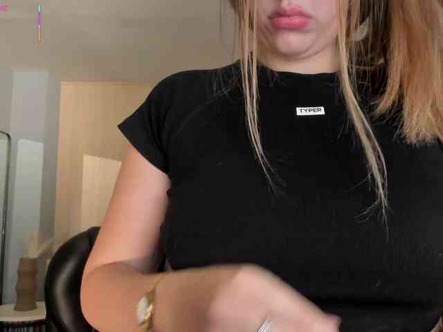 BellaRose webcam