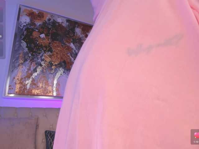 ViolettHansson's BongaCams show and profile