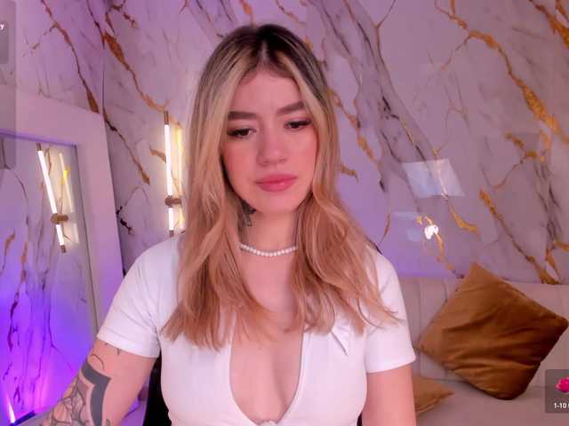 ViolettHansson webcam