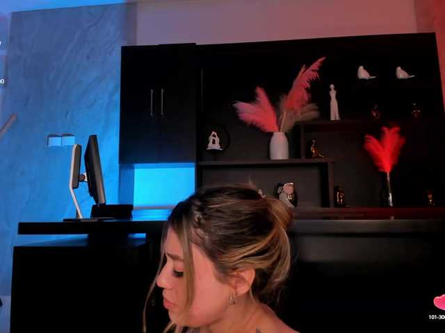  ViolettHansson chat room