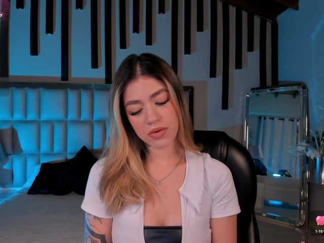 ViolettHansson webcam