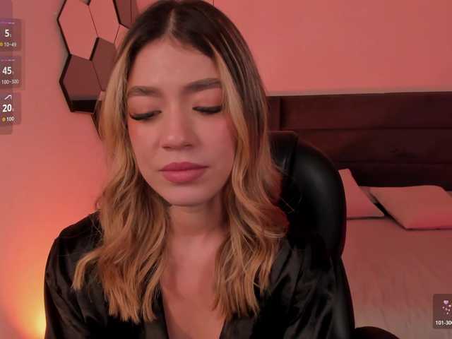 ViolettHansson's BongaCams show and profile