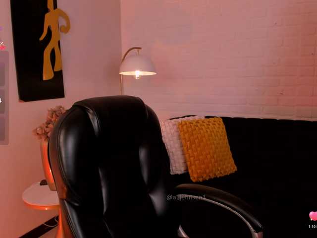 ViolettHansson's BongaCams show and profile