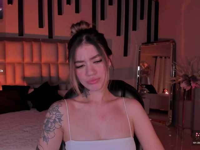 ViolettHansson webcam