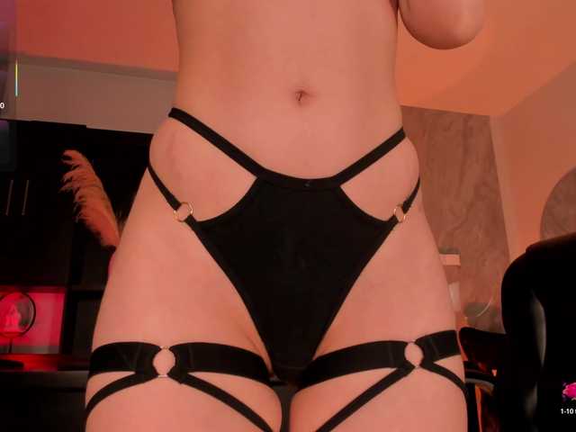 ViolettHansson's BongaCams show and profile