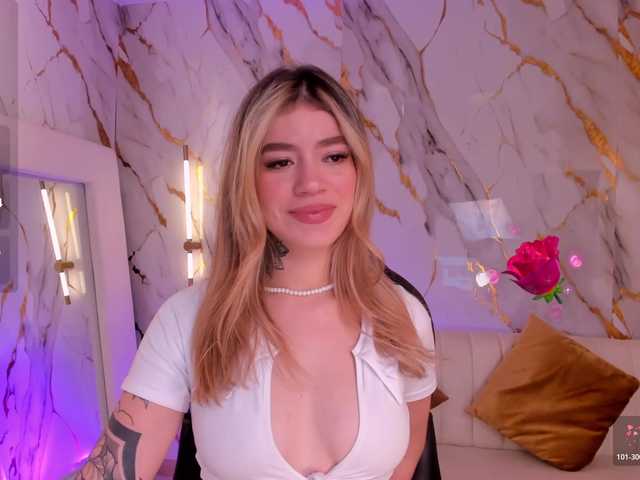 ViolettHansson webcam