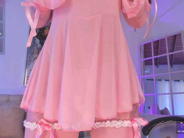 ViolettHansson's BongaCams show and profile