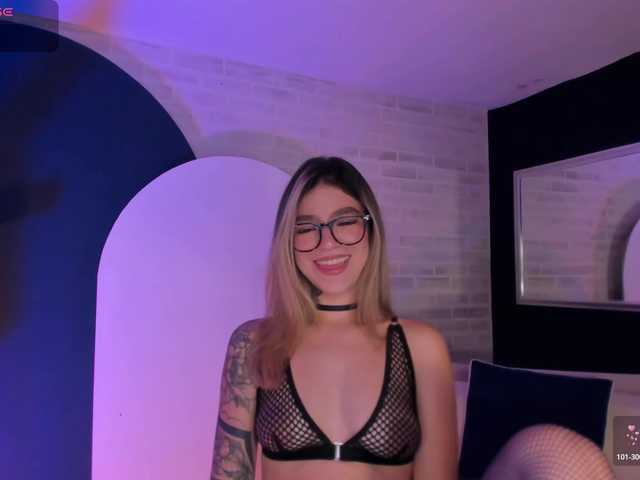 ViolettHansson's BongaCams show and profile