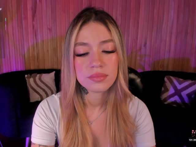 ViolettHansson's BongaCams show and profile