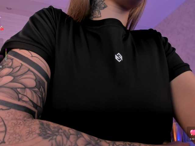ViolettHansson webcam