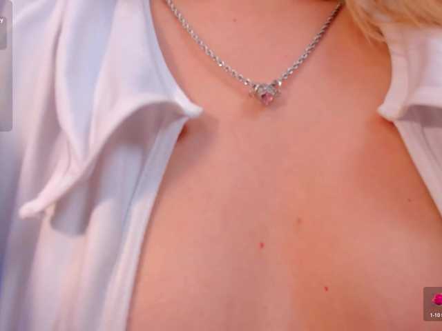 ViolettHansson's BongaCams show and profile