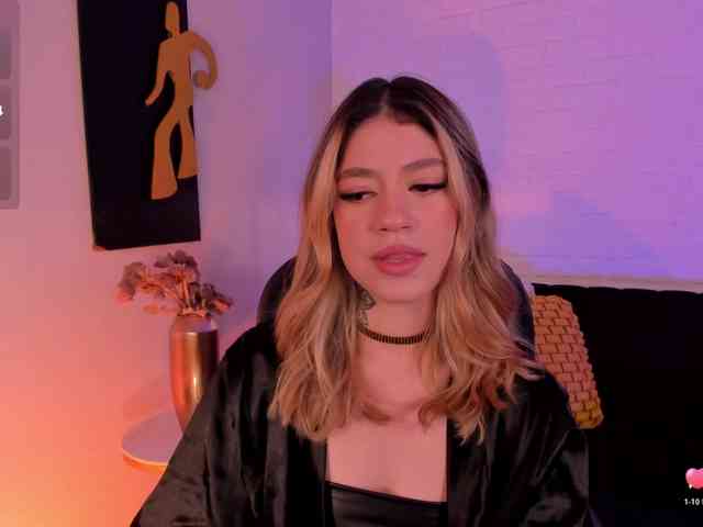 ViolettHansson webcam