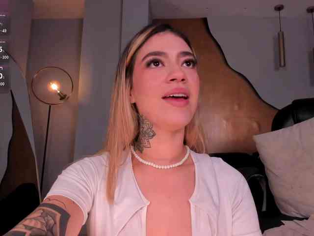 ViolettHansson webcam