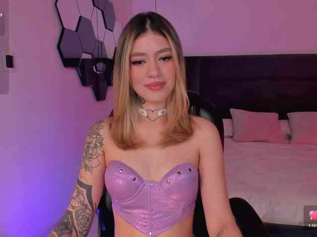 ViolettHansson webcam