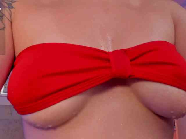 ViolettHansson webcam