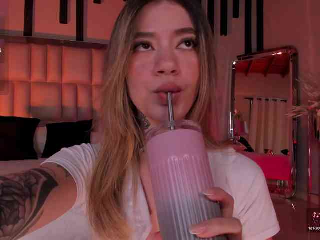 ViolettHansson ViolettHansson