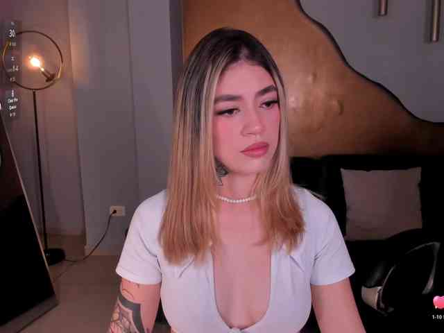 ViolettHansson webcam