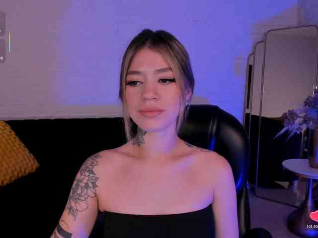 ViolettHansson webcam