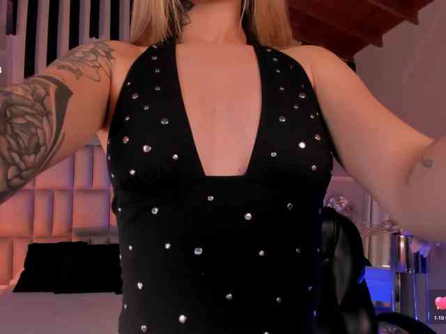 ViolettHansson webcam