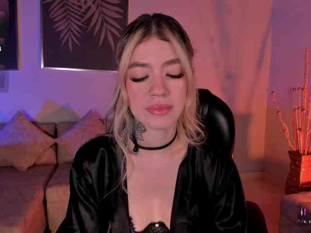 ViolettHansson ViolettHansson