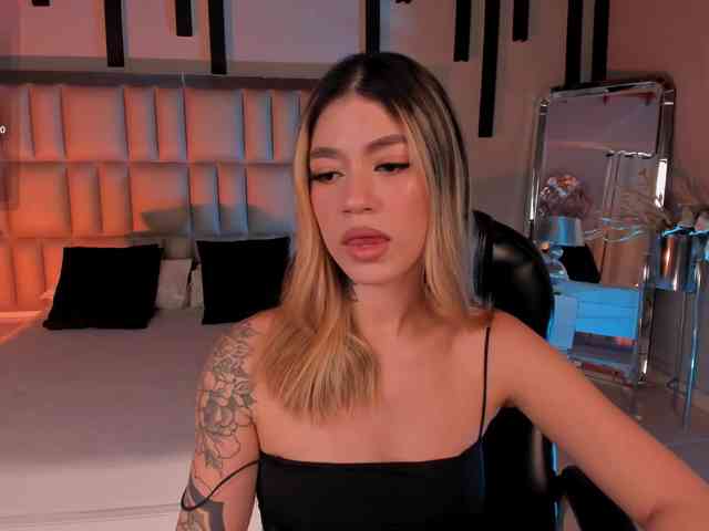 ViolettHansson Live Webcam on BongaCams