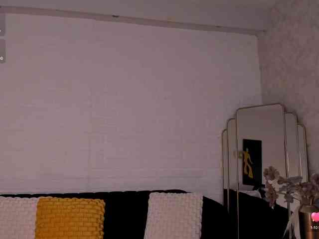 ViolettHansson webcam