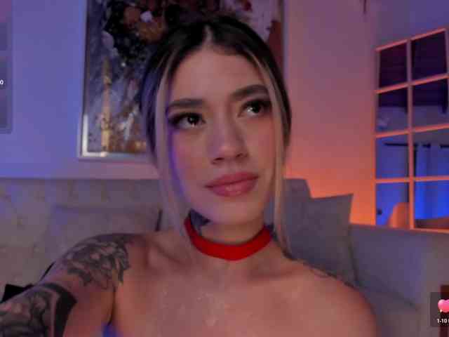 ViolettHansson webcam