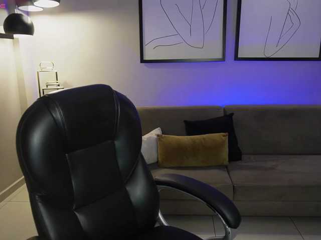 AliceHarper1's BongaCams show and profile