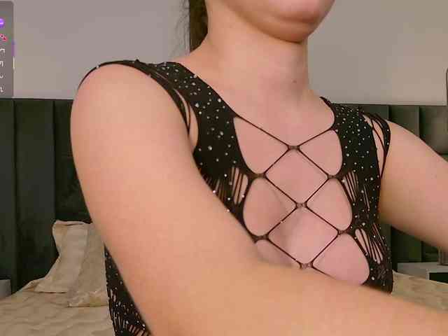 AliceHarper1 webcam