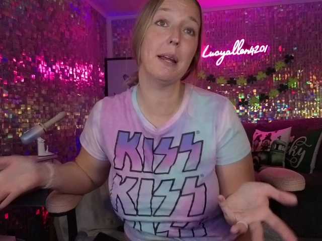 lucyallen4201's BongaCams show and profile