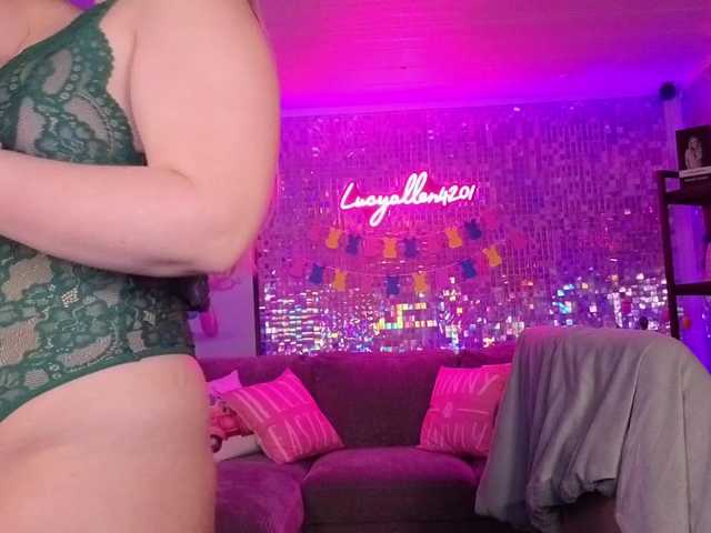 lucyallen4201's BongaCams show and profile