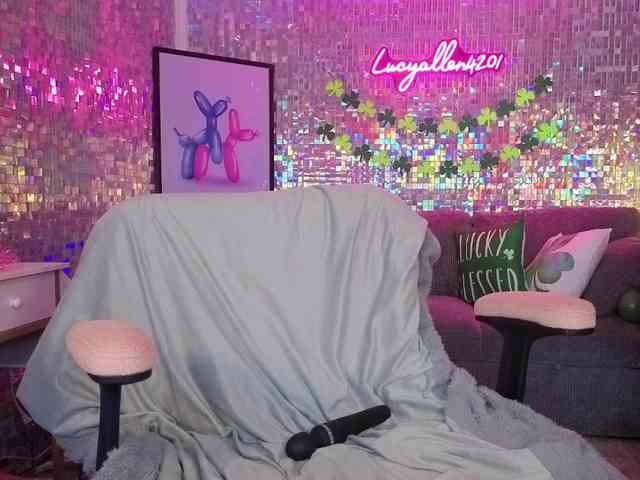 lucyallen4201 webcam