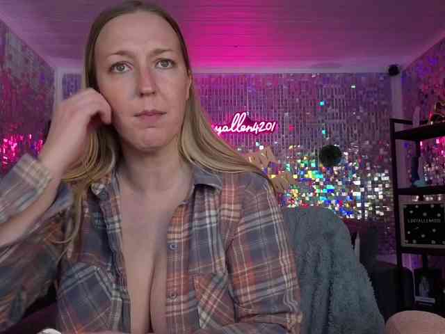 lucyallen4201 webcam