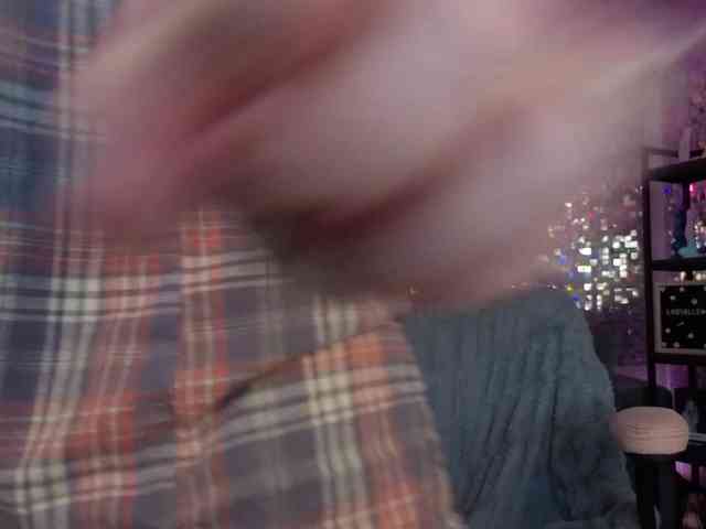 lucyallen4201 webcam