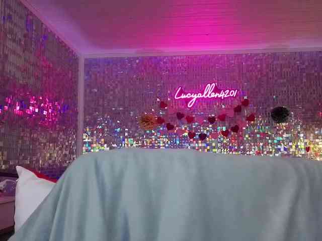 lucyallen4201 webcam