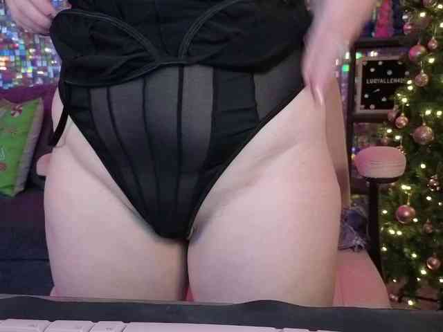 lucyallen4201 webcam