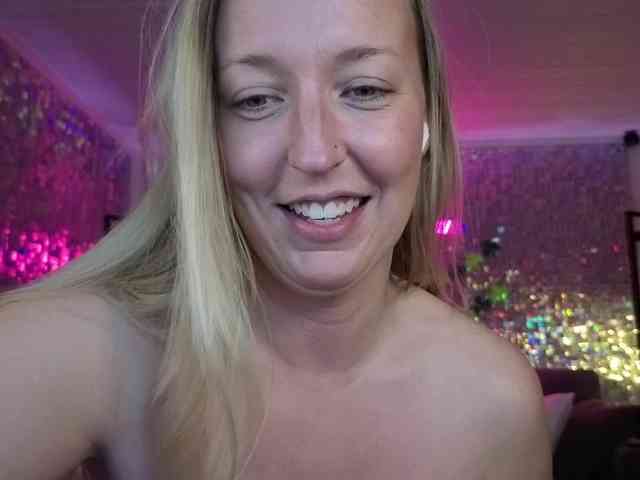 lucyallen4201 webcam