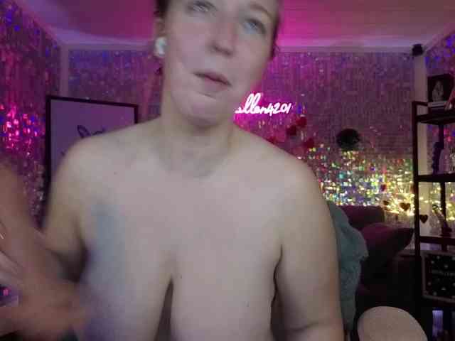 lucyallen4201 webcam