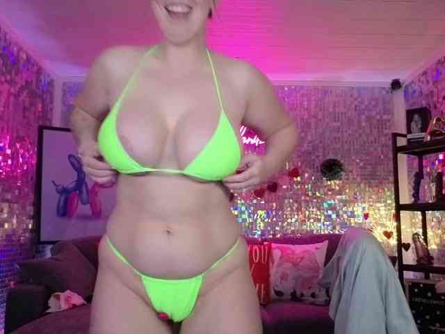 lucyallen4201 webcam