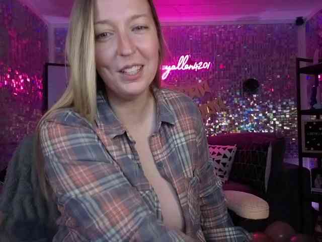 lucyallen4201 webcam