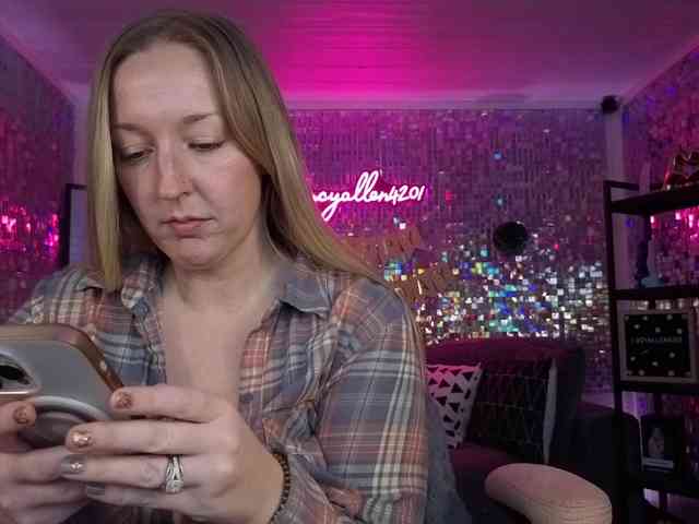 lucyallen4201 webcam