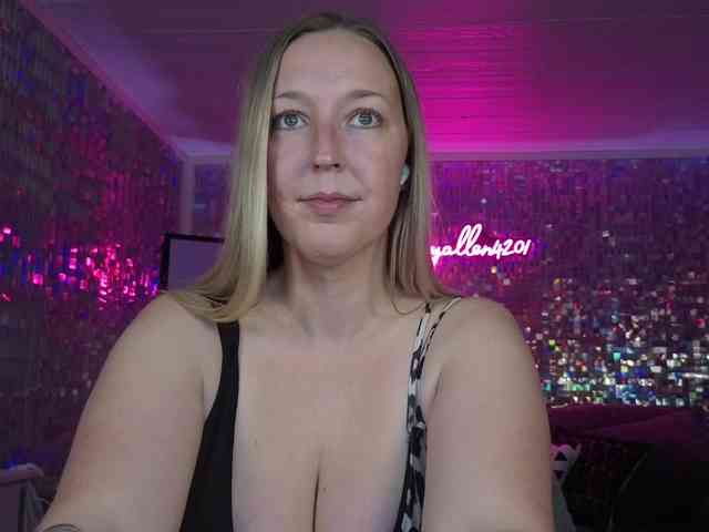 lucyallen4201 webcam