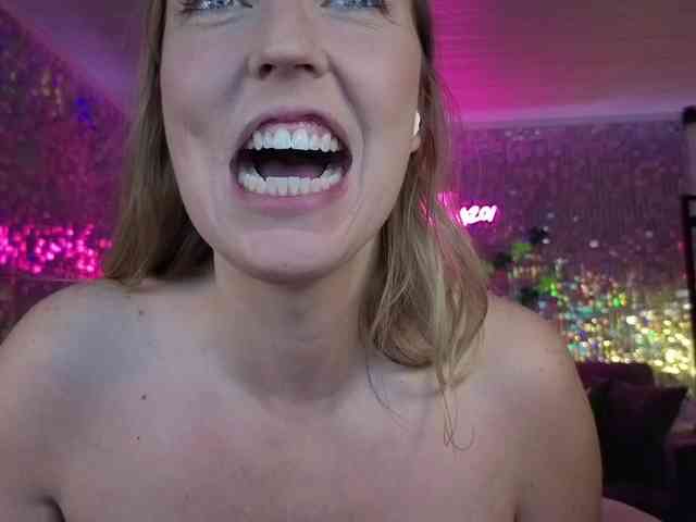 lucyallen4201 webcam