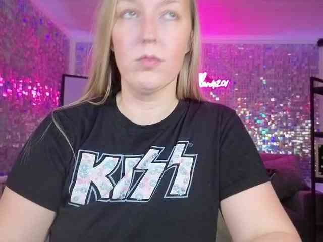 lucyallen4201 webcam