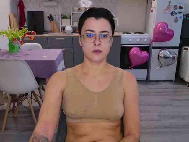 Sashanotfound Live Webcam on BongaCams