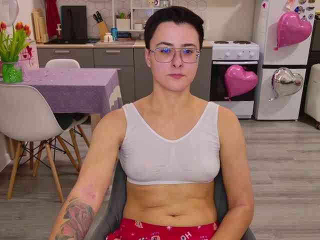 Sashanotfound Live Webcam on BongaCams