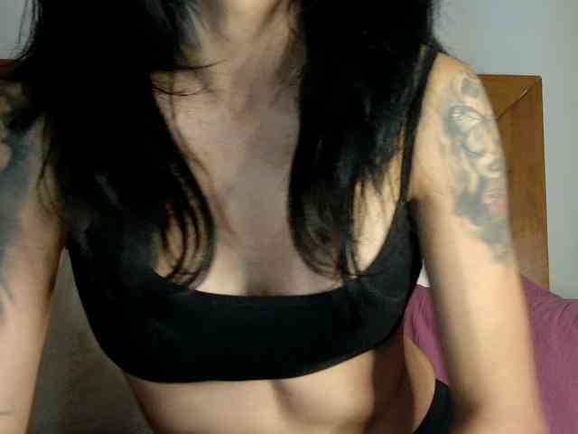 miatemptress69 webcam