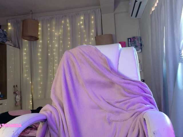 Anisahade29's BongaCams show and profile